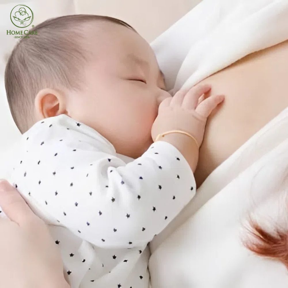 Cho bé bú mẹ càng sớm càng tốt (Da kề da)