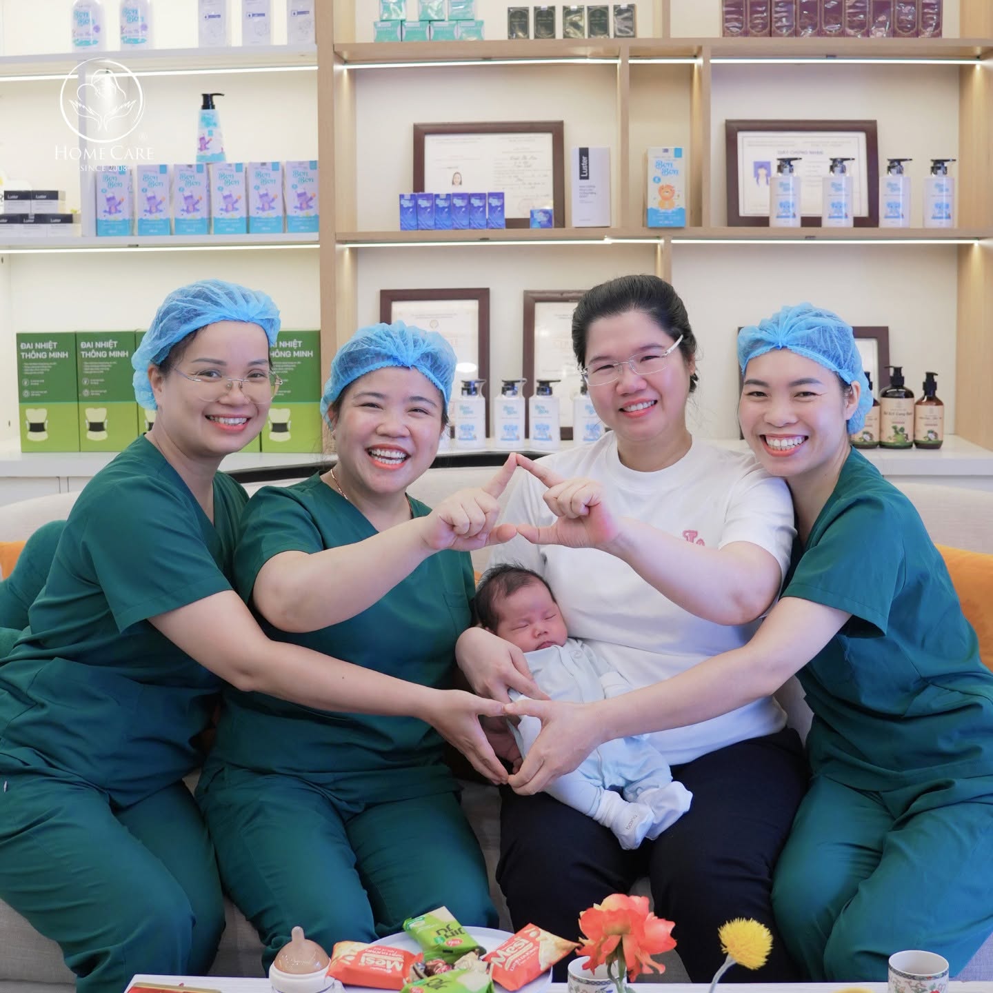 Trải nghiệm ở cữ nhẹ nhàng và hồi phục toàn diện cùng mẹ bé Hari